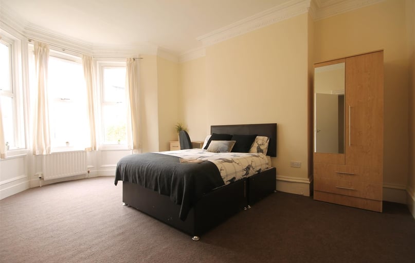 Grosvenor Place, Jesmond, Newcastle - Image 1